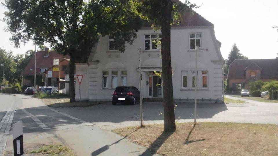 Erdgeschoßwohnung Nienburg (Weser) - 6 Zimmer, 225 m&sup2;, 230&euro; | Angebot:24768507
