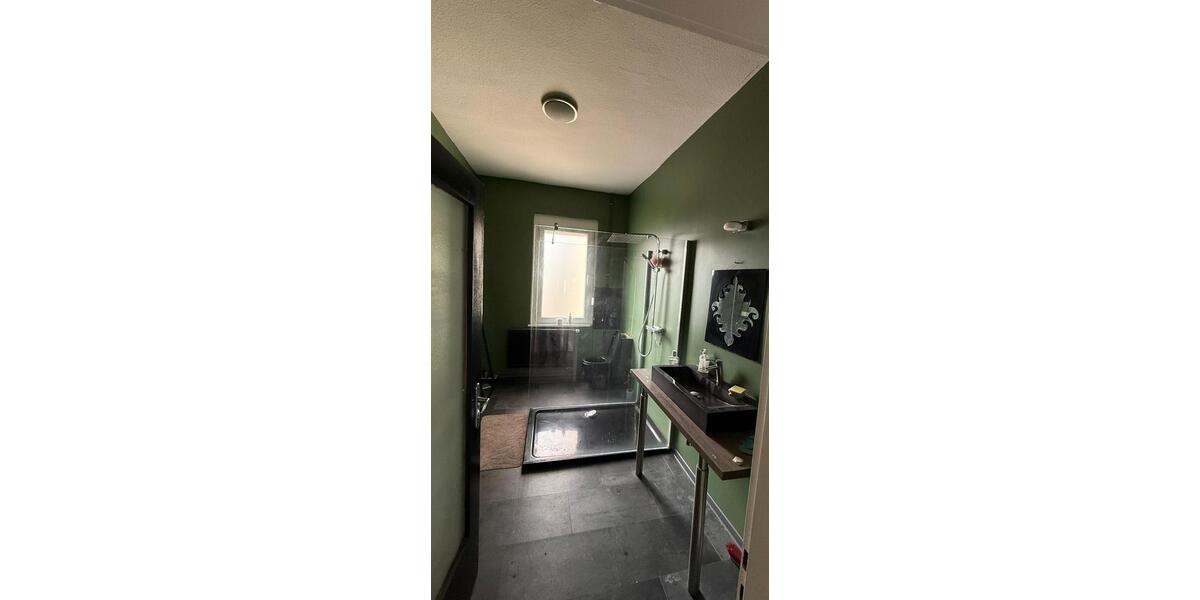 Wohnen auf Zeit Neu-Isenburg Isenburg - 8 Zimmer, 11 m&sup2;, 510&euro; | Angebot:26525628