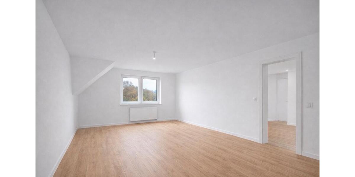 Dachgeschoßwohnung Ebersburg - 5 Zimmer, 127 m&sup2;, 1.579&euro; | Angebot:24622697