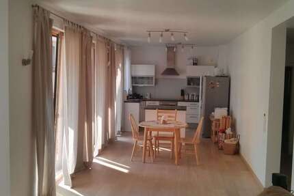 Wohnung Stuttgart Stuttgart-Mitte - 4 Zimmer, 110 m&sup2;, 2.300&euro; | Angebot:25791408