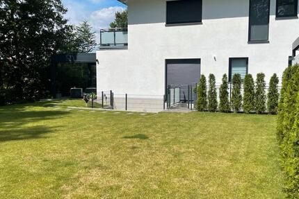 Haus Lauf an der Pegnitz - 9 Zimmer, 191 m&sup2;, 1.900&euro; | Angebot:25204857