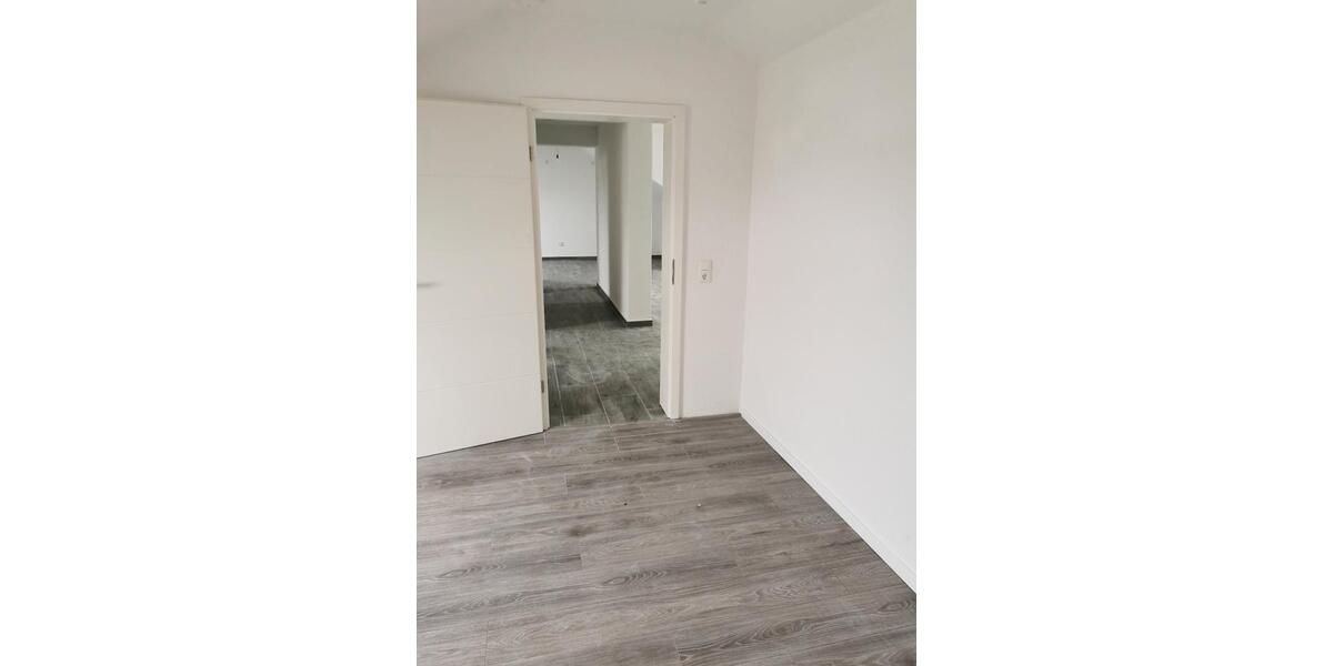 Dachgeschoßwohnung Fritzlar - 3 Zimmer, 75 m&sup2;, 750&euro; | Angebot:26634049
