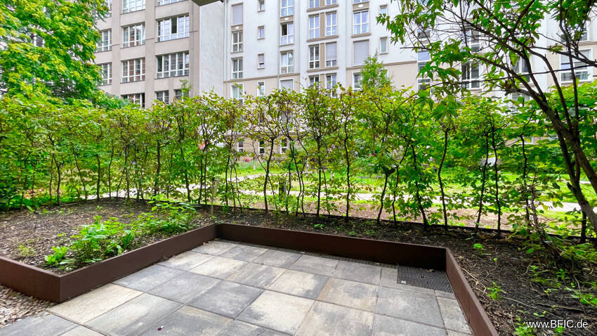 Modernes Wohnen an der Spree: 2-Zi.-Neubau mit Terrasse und Garten