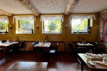 Charmantes Restaurant mit großer Terrasse in Duisdorfer Höhenlage zimmer