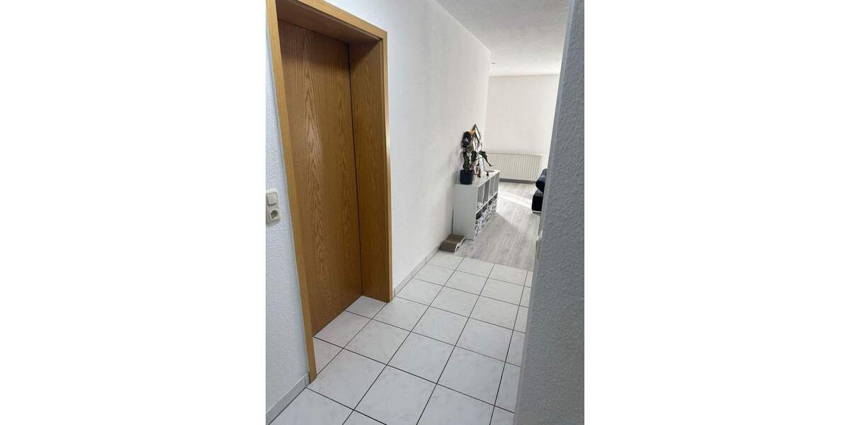 Etagenwohnung Niederwerrn - 2 Zimmer, 65 m&sup2;, 550&euro; | Angebot:26170564