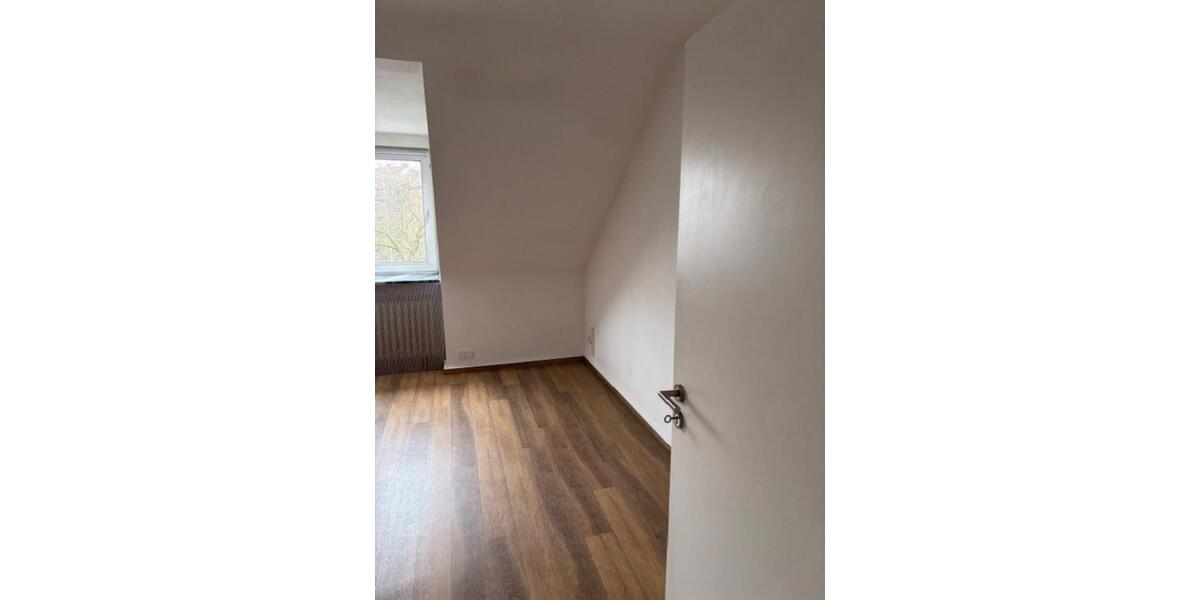 Etagenwohnung Kassel Vorderer Westen - 3 Zimmer, 65 m&sup2;, 780&euro; | Angebot:25960060