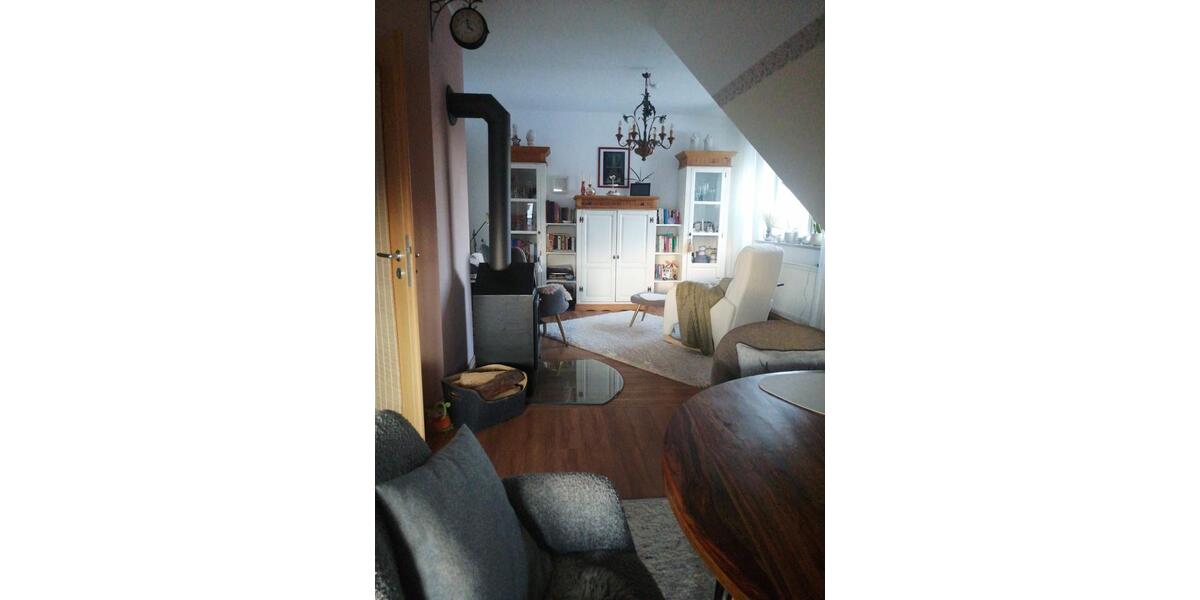 Dachgeschoßwohnung Burgheim - 3 Zimmer, 86 m&sup2;, 680&euro; | Angebot:25920541