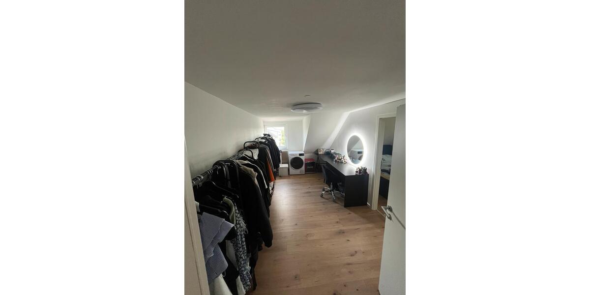 Dachgeschoßwohnung Ansbach - 2.5 Zimmer, 56 m&sup2;, 770&euro; | Angebot:26621744