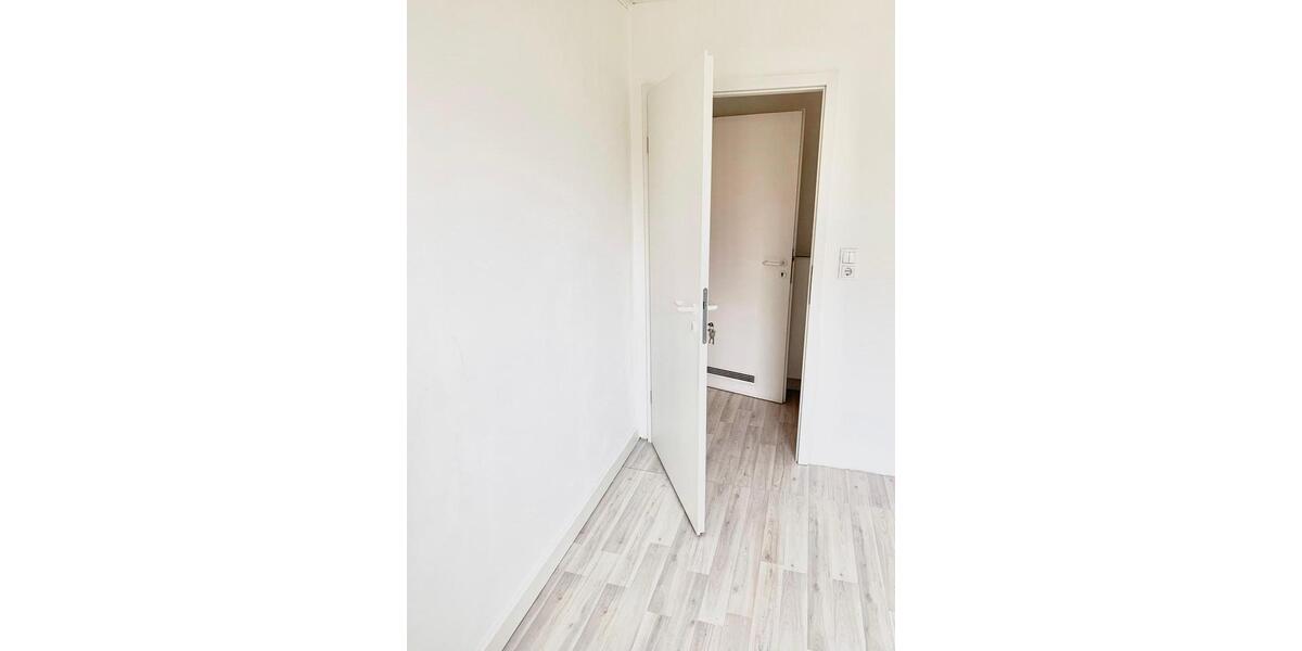 Wohnen auf Zeit Frankfurt am Main Unterliederbach - 1 Zimmer, 18 m&sup2;, 325&euro; | Angebot:23332160