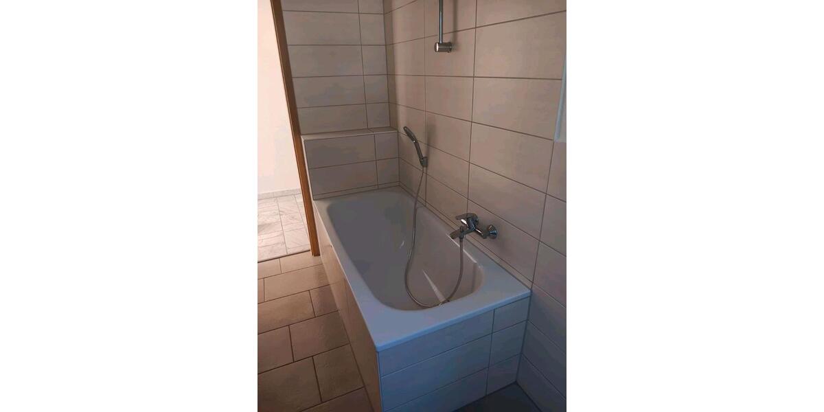 Hochparterre Pölzig - 1 Zimmer, 35 m&sup2;, 300&euro; | Angebot:26696029