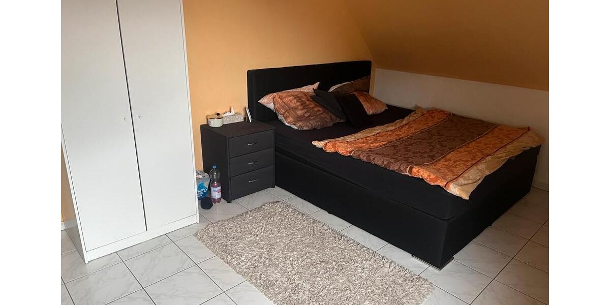 Dachgeschoßwohnung Offenbach am Main Bieber - 4 Zimmer, 80 m&sup2;, 950&euro; | Angebot:25590696