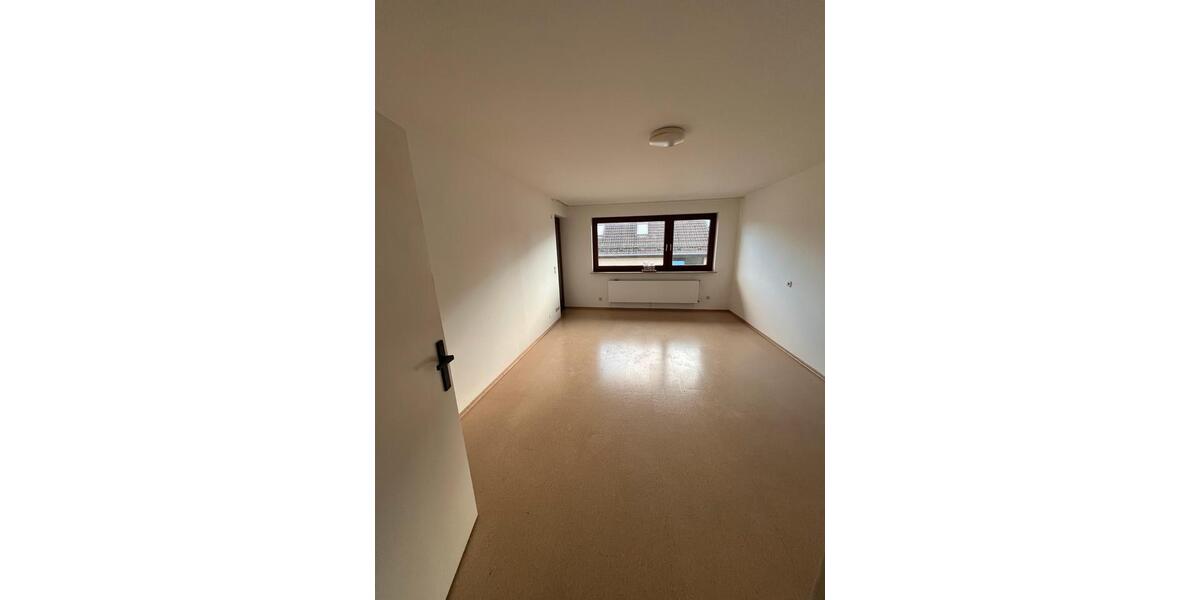 Wohnen auf Zeit Nürtingen - 6 Zimmer, 170 m&sup2;, 520&euro; | Angebot:26268216
