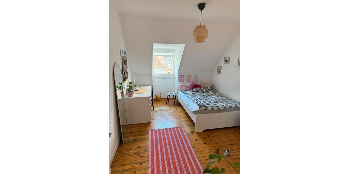 Wohnen auf Zeit Homburg - 5 Zimmer, 130 m&sup2;, 350&euro; | Angebot:26587484
