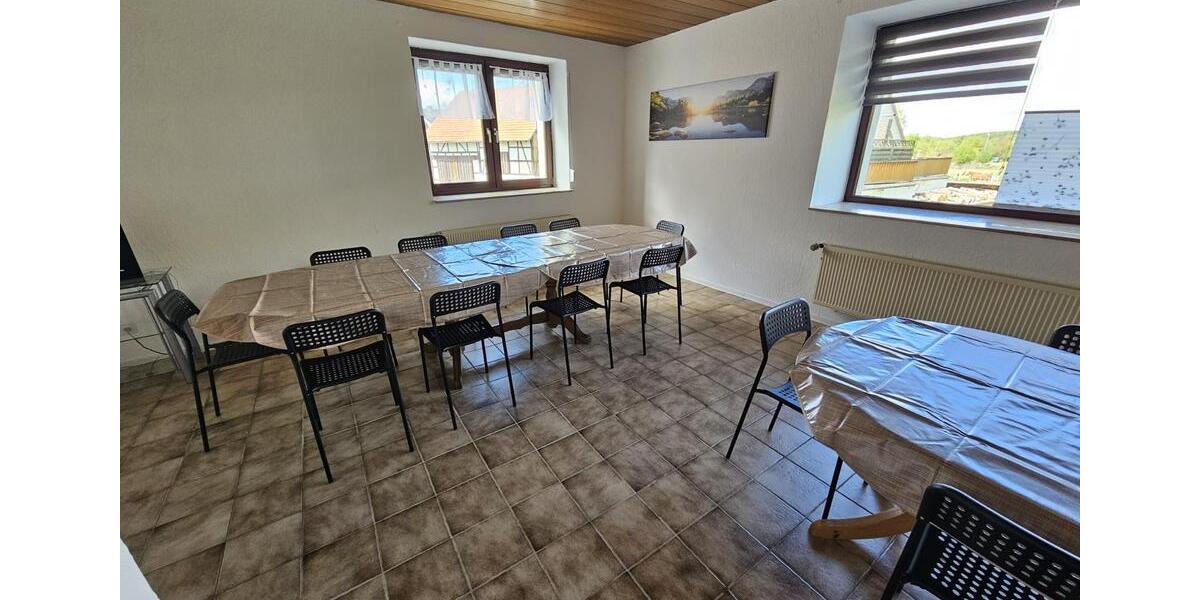 Einfamilienhaus Schwalmstadt - 7 Zimmer, 100 m&sup2;, 20&euro; | Angebot:16229101