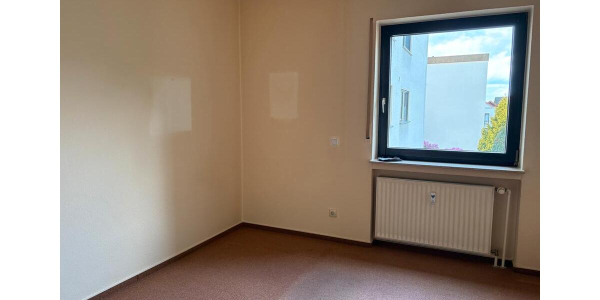 Etagenwohnung Bad Salzuflen - 3 Zimmer, 90 m&sup2;, 990&euro; | Angebot:26679297