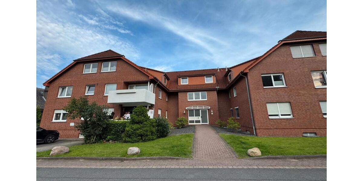Dachgeschoßwohnung Hameln - 4 Zimmer, 147 m&sup2;, 800&euro; | Angebot:26403806