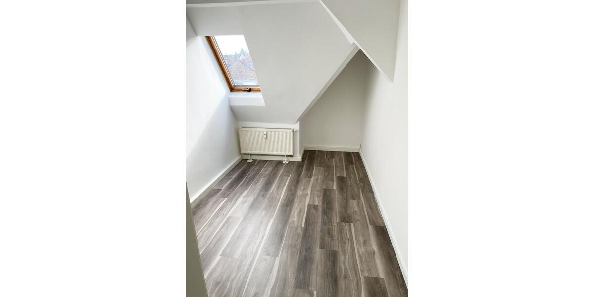 Dachgeschoßwohnung Jena Kernberge - 3 Zimmer, 63 m&sup2;, 790&euro; | Angebot:25805614