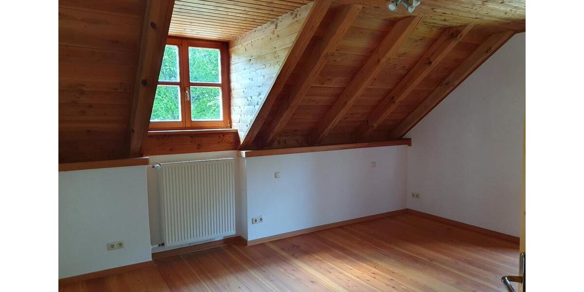 Wohnen auf Zeit Dingolfing - 4 Zimmer, 75 m&sup2;, 800&euro; | Angebot:26578329