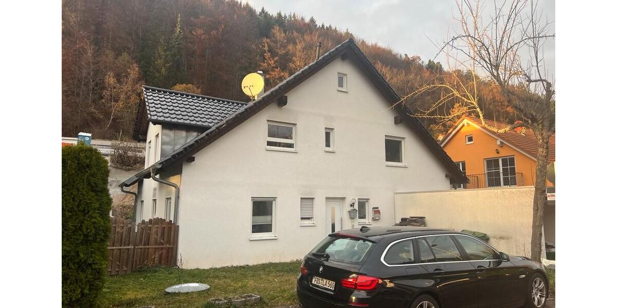 Erdgeschoßwohnung Nagold - 4 Zimmer, 105 m&sup2;, 1.350&euro; | Angebot:25022181