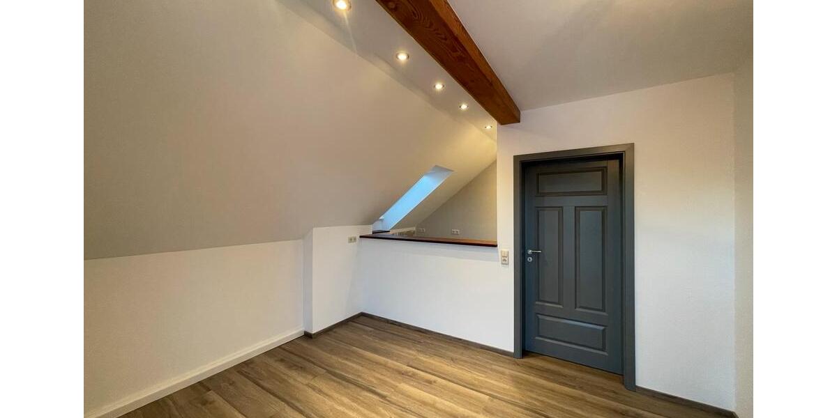 Besondere 3,5-Zi-Wohnung in saniertem Bauernhaus z.Erstvermietung 3.5 zimmer