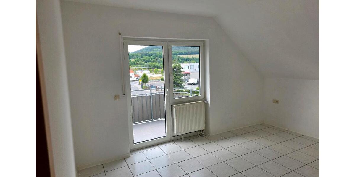 Dachgeschoßwohnung Miltenberg - 3 Zimmer, 62 m&sup2;, 950&euro; | Angebot:26615821