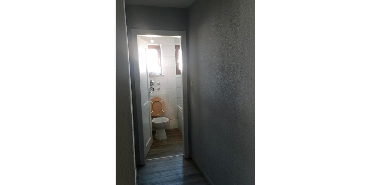 Wohnen auf Zeit Reutlingen Reutlingen (Kernstadt) - 1 Zimmer, 15 m&sup2;, 550&euro; | Angebot:25302100