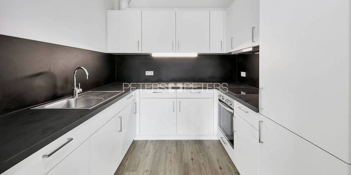 Etagenwohnung Schwerin Werdervorstadt - 5 Zimmer, 134 m&sup2;, 1.499&euro; | Angebot:26066103