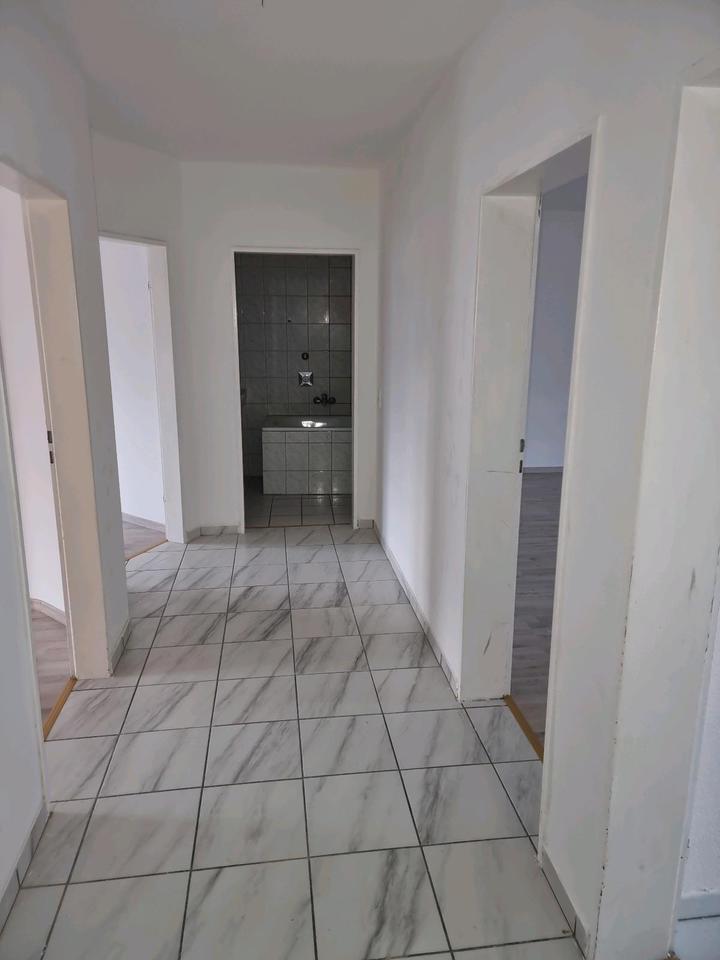 ​☀️ Zentrale & Helle 3-Zimmer-Wohnung mit Traumbalkon im 3. OG! zimmer