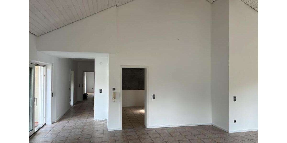 Erdgeschoßwohnung Kuhardt - 4 Zimmer, 150 m&sup2;, 1.350&euro; | Angebot:26618746