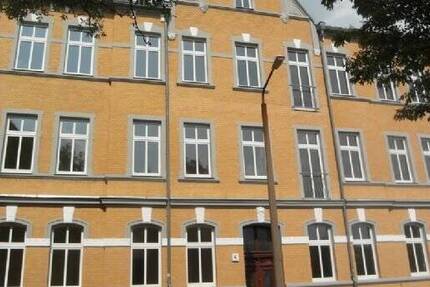 Wohnung Dessau-Roßlau Innenstadt - 2 Zimmer, 76 m&sup2;, 533&euro; | Angebot:25335861