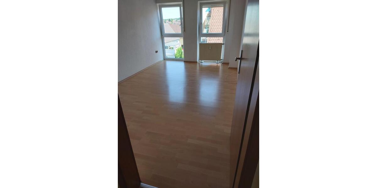 Etagenwohnung Bechhofen - 2 Zimmer, 70 m&sup2;, 450&euro; | Angebot:26035371