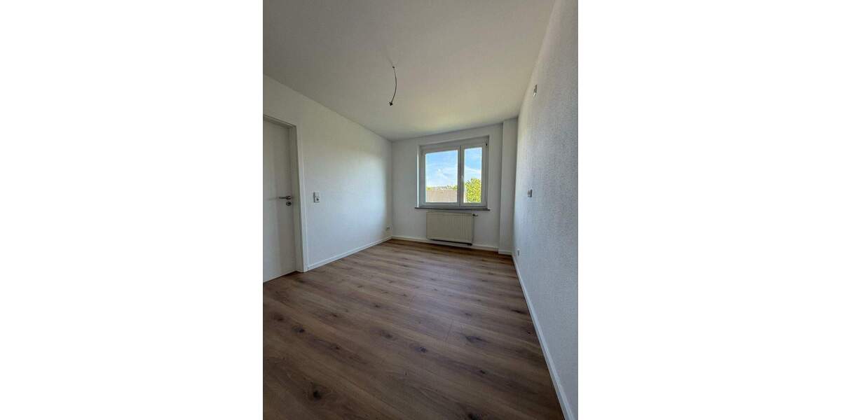 Etagenwohnung Niederwürschnitz - 4 Zimmer, 100 m&sup2;, 740&euro; | Angebot:24724210