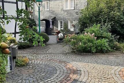 Haus Solingen Ohligs - 4 Zimmer, 110 m&sup2;, 1.410&euro; | Angebot:24563270