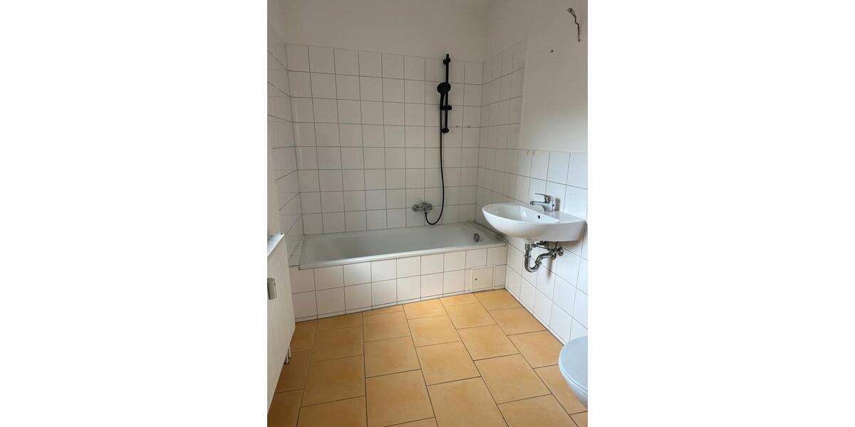 Erdgeschoßwohnung Meiningen - 2 Zimmer, 41 m&sup2;, 450&euro; | Angebot:26044540