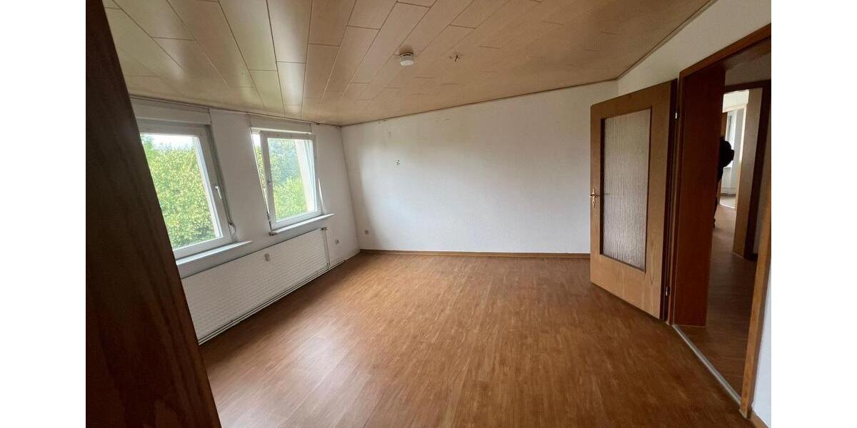 Dachgeschoßwohnung Bad Wildungen - 5 Zimmer, 110 m&sup2;, 800&euro; | Angebot:26619440