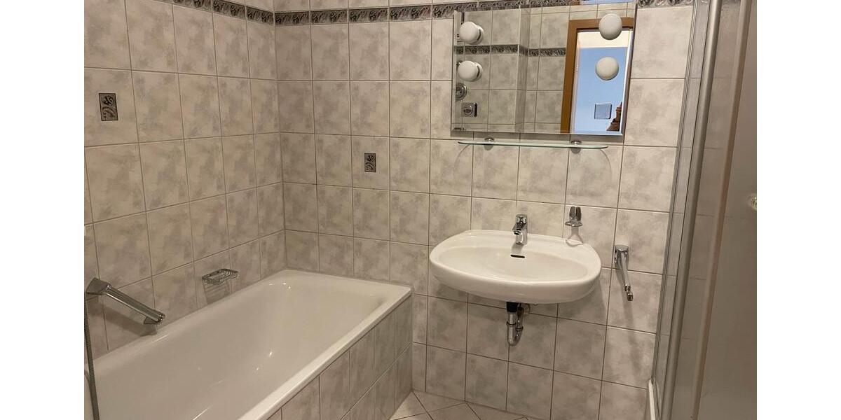 Etagenwohnung Landau an der Isar - 2 Zimmer, 66 m&sup2;, 540&euro; | Angebot:26023617