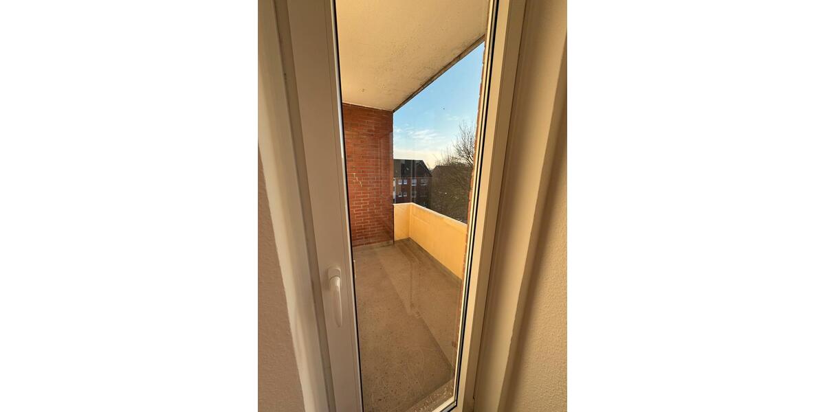 Etagenwohnung Nordenham - 4 Zimmer, 91 m&sup2;, 890&euro; | Angebot:25837175