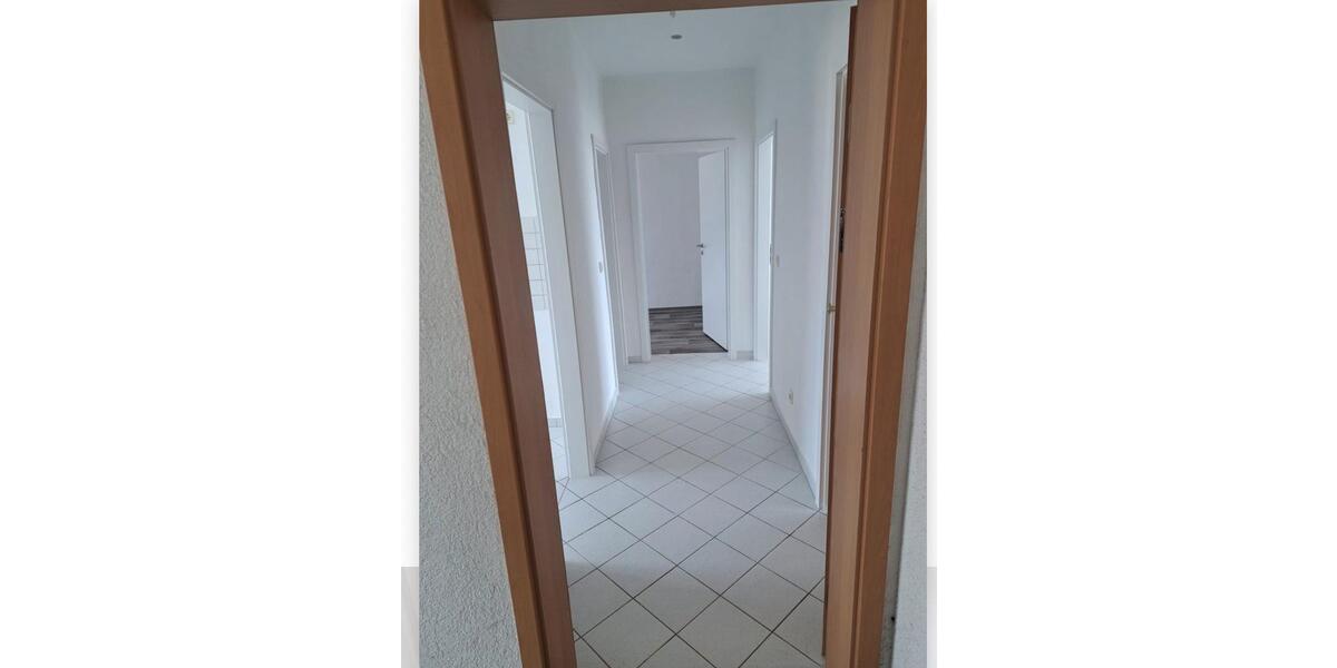 Etagenwohnung Staßfurt - 3 Zimmer, 60 m&sup2;, 312&euro; | Angebot:26614488