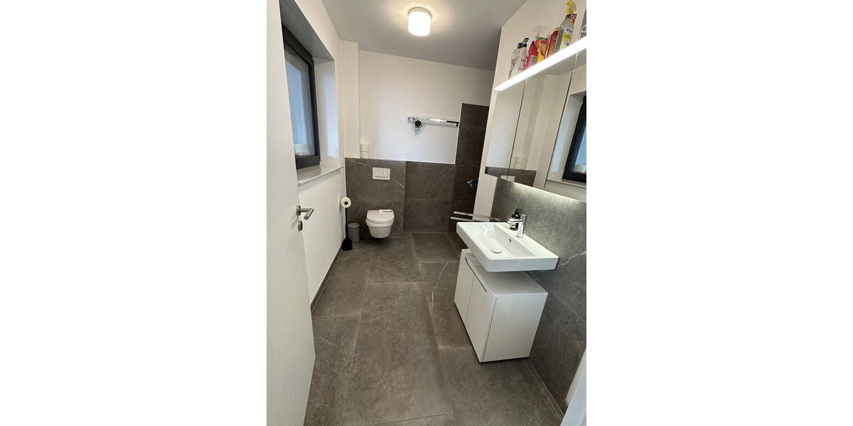 Einfamilienhaus Sankt Katharinen (Landkreis Neuwied) - 7 Zimmer, 180 m&sup2;, 2.950&euro; | Angebot:26806002