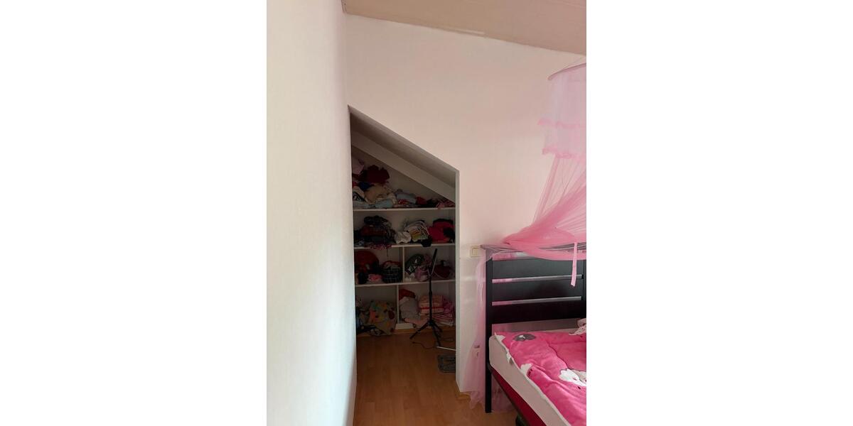 Dachgeschoßwohnung Krefeld Benrad - 2 Zimmer, 55 m&sup2;, 511&euro; | Angebot:26515558