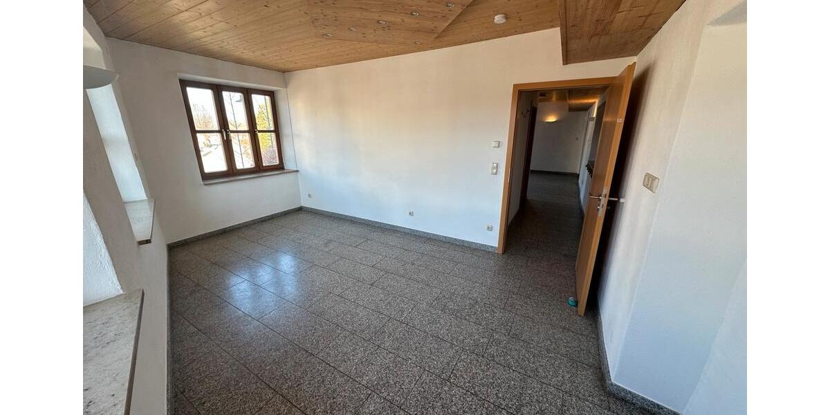 Hochparterre Amerang - 3 Zimmer, 70 m&sup2;, 1.000&euro; | Angebot:24582833