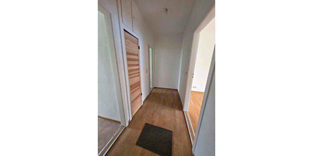 Etagenwohnung Nienburg (Saale) - 2 Zimmer, 46 m&sup2;, 460&euro; | Angebot:26611393