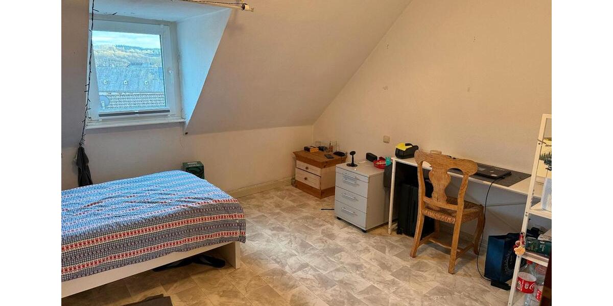 Dachgeschoßwohnung Prüm - 3 Zimmer, 75 m&sup2;, 590&euro; | Angebot:26030656