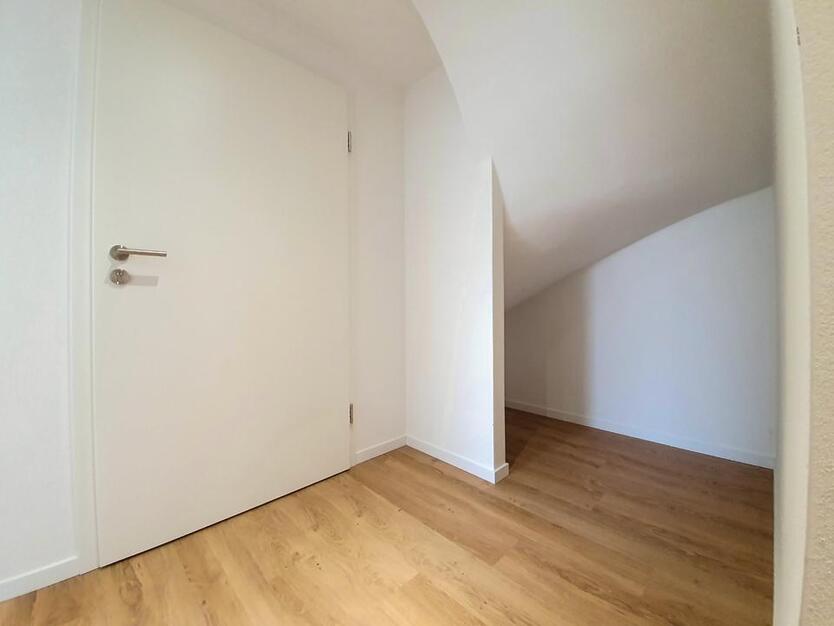 Freundliche 3-Zimmer-Wohnung mit EBK und Terrasse im Ahorntal