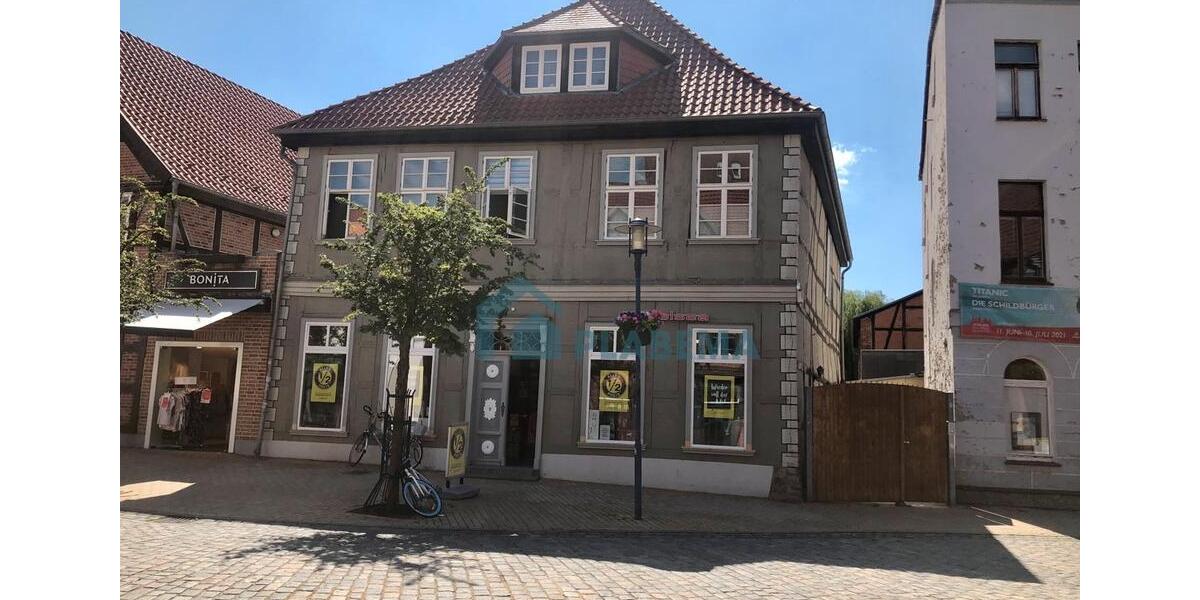 Dachgeschoßwohnung Parchim - 2 Zimmer, 87 m&sup2;, 737&euro; | Angebot:26368204