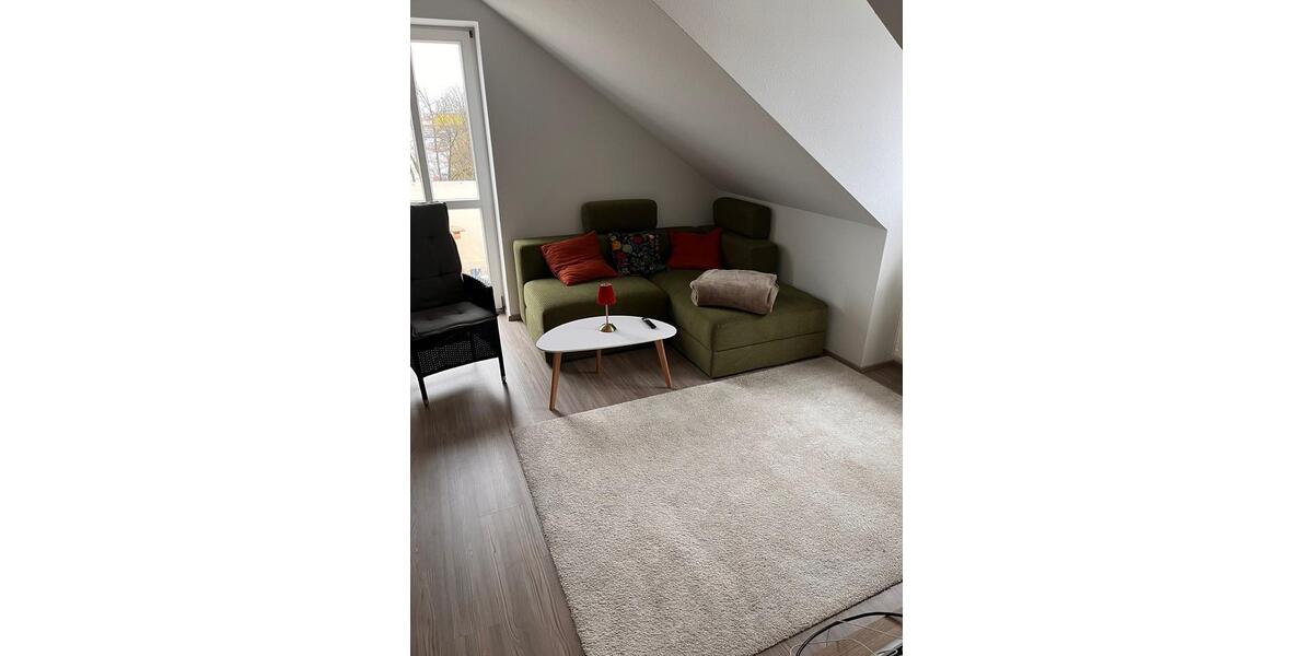 Dachgeschoßwohnung Eggenfelden - 1 Zimmer, 45 m&sup2;, 400&euro; | Angebot:25990572