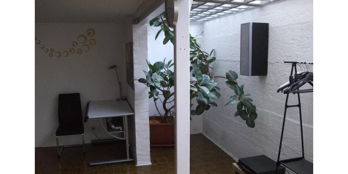 Etagenwohnung Unterhaching - 1 Zimmer, 65 m&sup2;, 1.200&euro; | Angebot:25650955