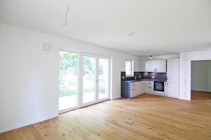 Familientraum mit allen Extras: hochwertige Designwohnung mit EBK, TGWallbox und Balkon! 4 zimmer