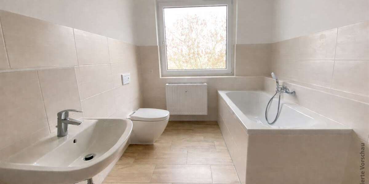 Etagenwohnung Gera Lusan - 5 Zimmer, 122 m&sup2;, 714&euro; | Angebot:27071898