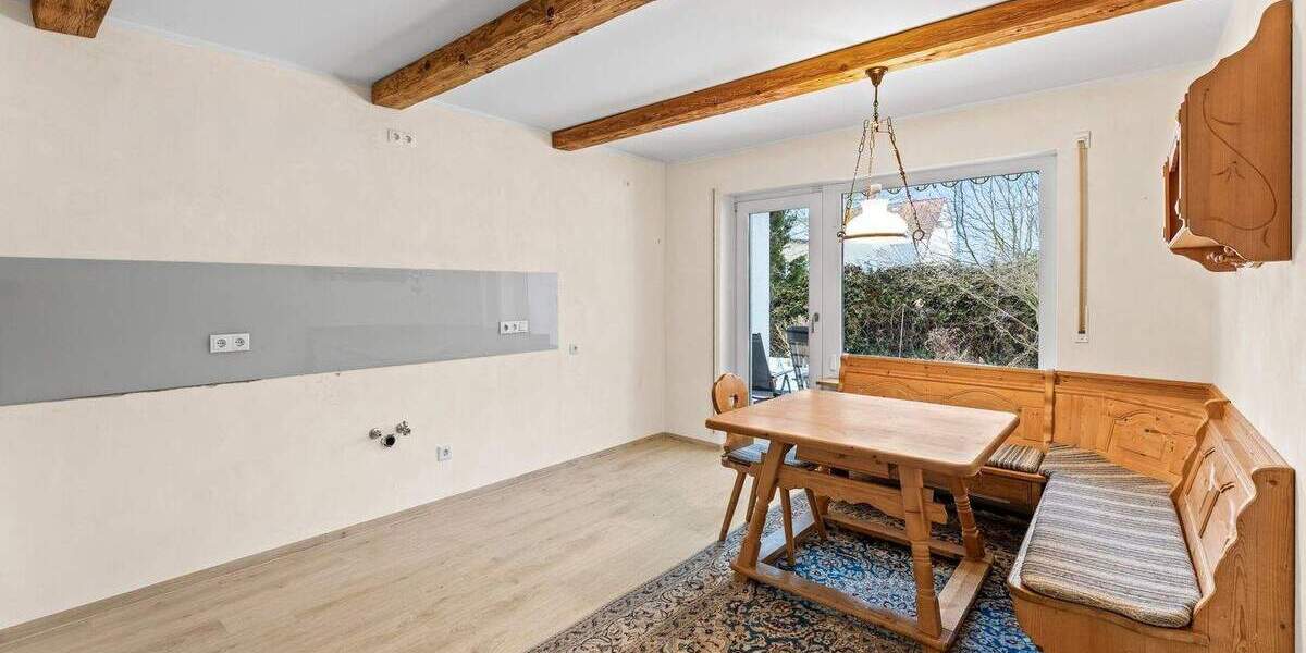 Etagenwohnung Fürth Unterfürberg - 4 Zimmer, 125 m&sup2;, 1.595&euro; | Angebot:25356016